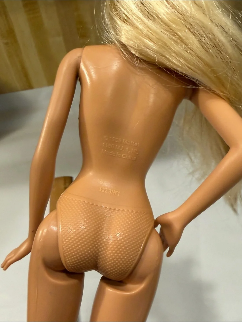 Barbie vintage Blonde Fashion Doll with Long Hair